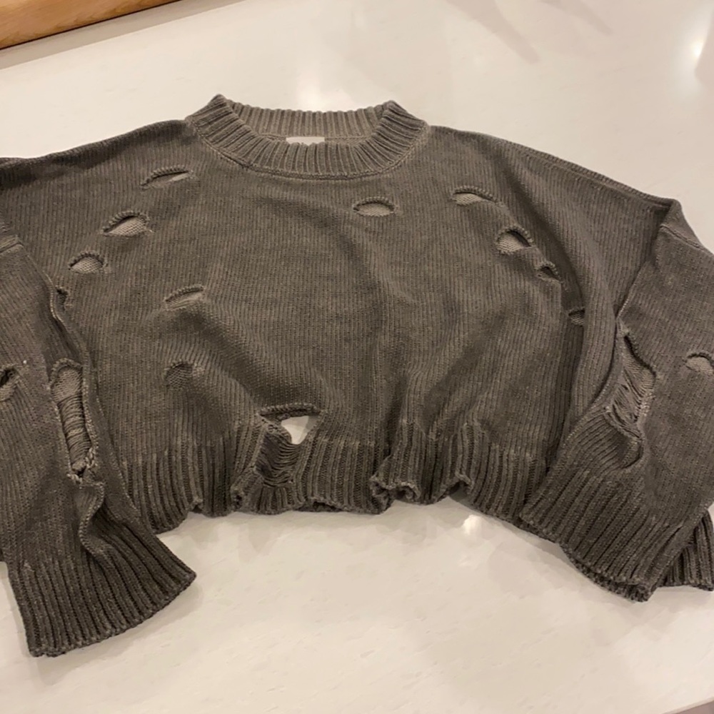 PLANET ripped sweater